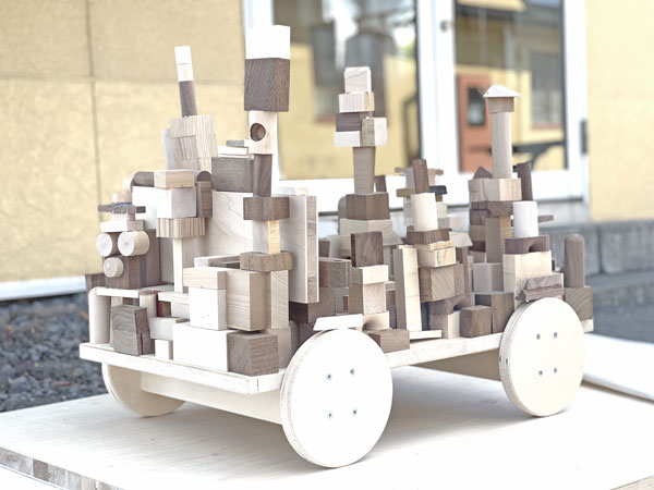 夏休み！みんなで作るこっぱっぱBIGカー！[コサイン旭川本店]